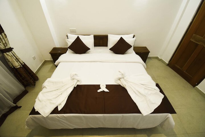 Room 15 of 25