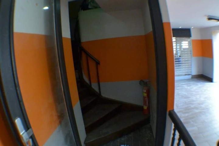 Room 9 of 19