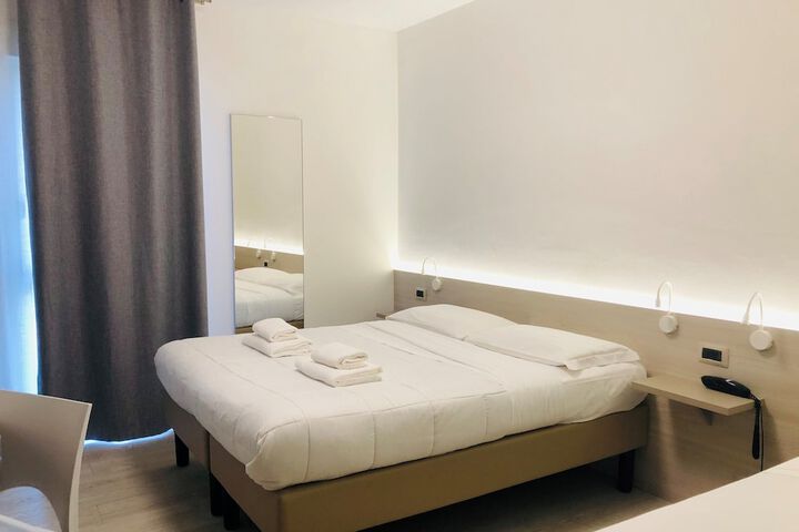 Room 18 of 39