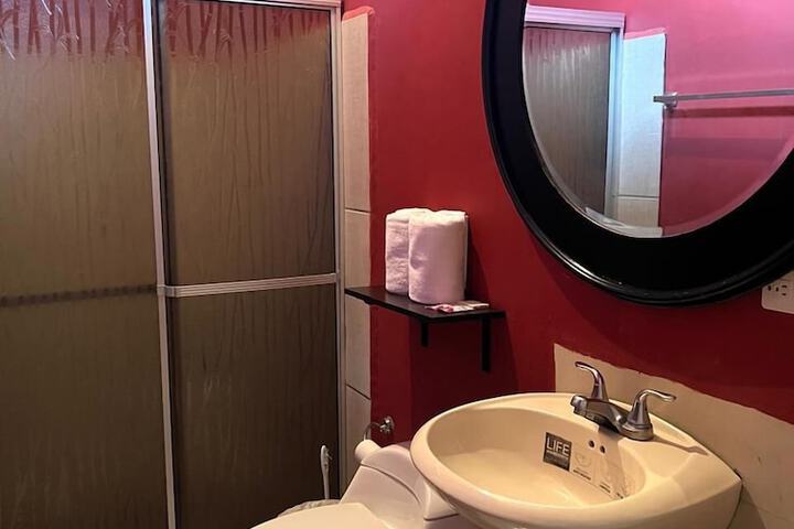 Room 18 of 32