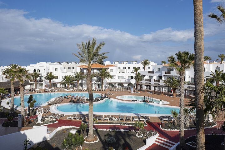 Pool Hotel