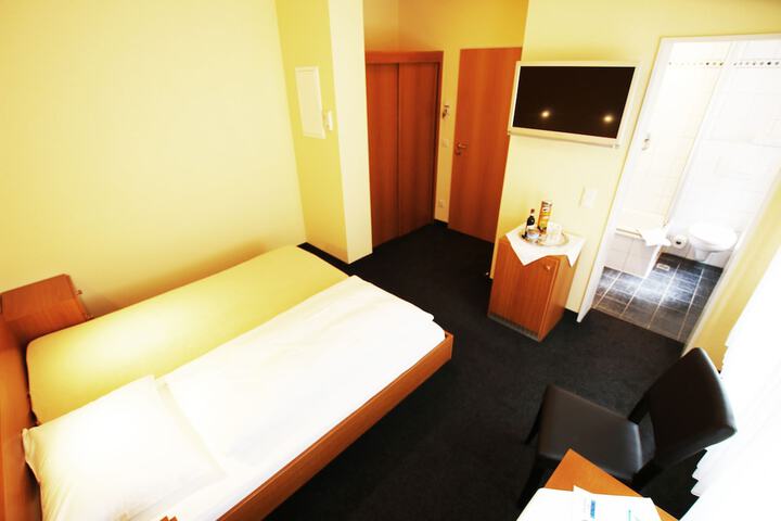 Room 15 of 45