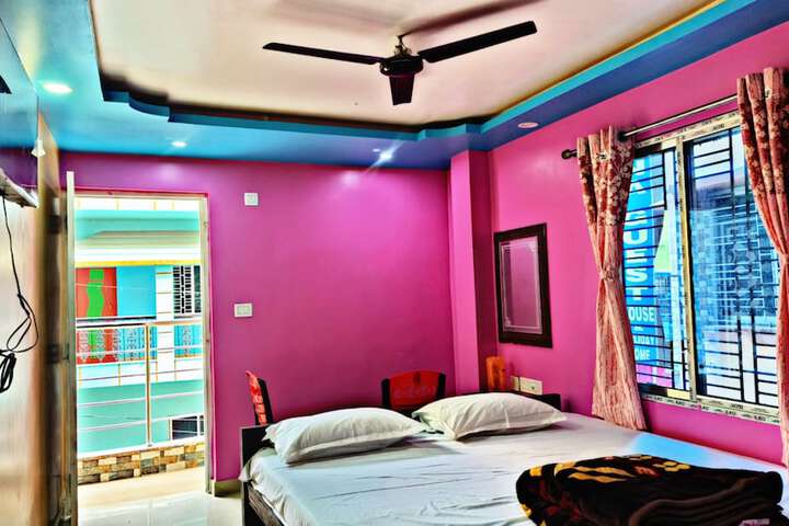 Room 5 of 19