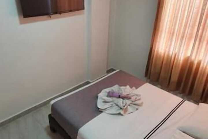 Room 5 of 45