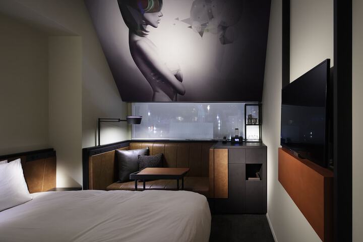 Room 28 of 127
