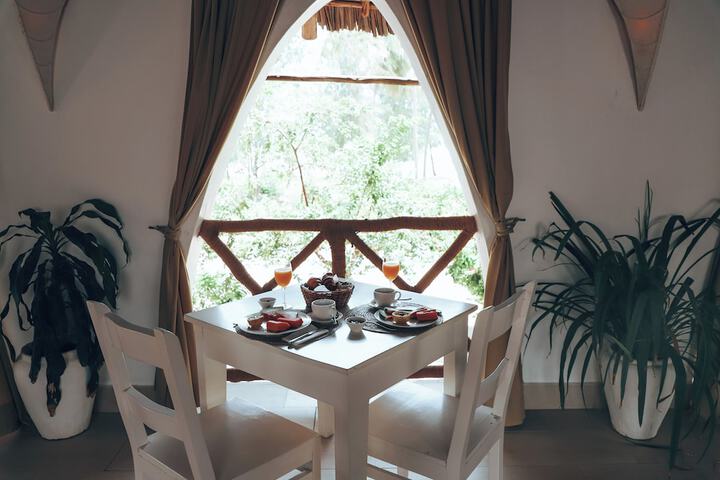 Dining 64 of 111