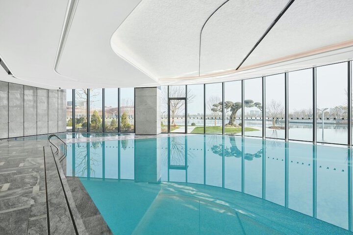 Pool 32 of 62