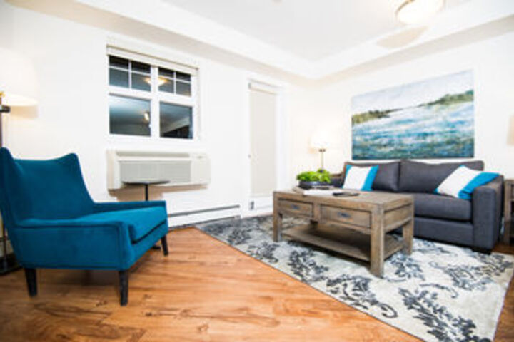 Executive Suites by Roseman Auburn Bay