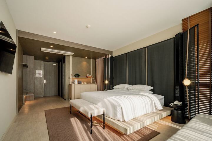 Room 45 of 111