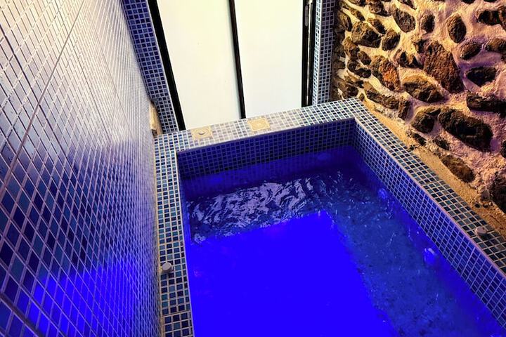 Pool 57 of 100