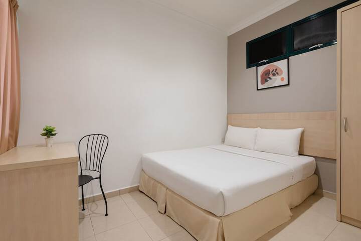 Room 18 of 74