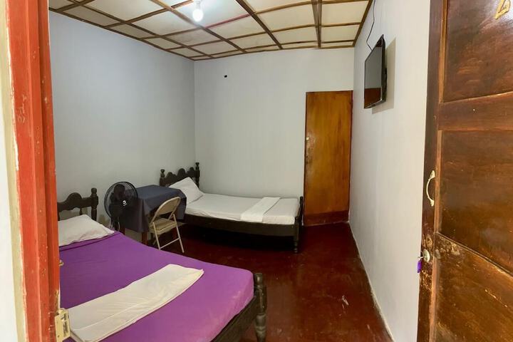 Room 10 of 36