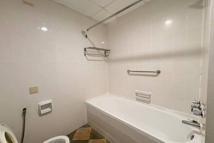 Room 494 of 650