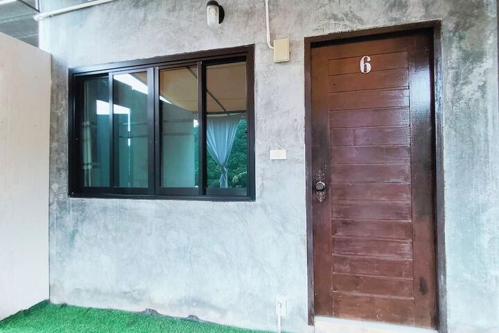 Room 16 of 39