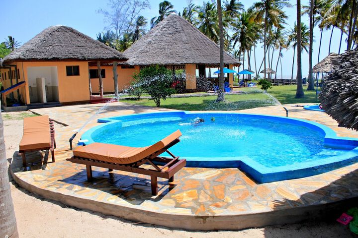 Pool 14 of 42