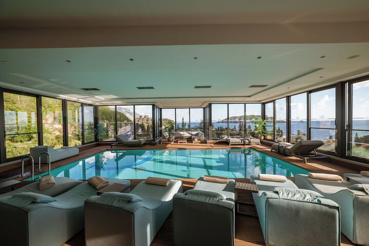 Pool 62 of 130