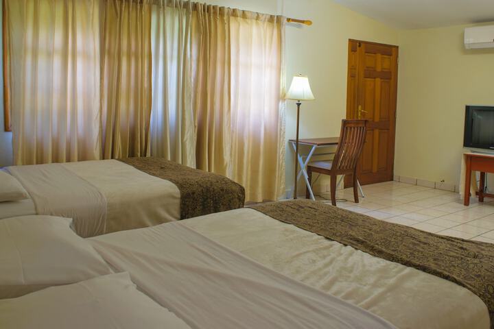 Room 9 of 39