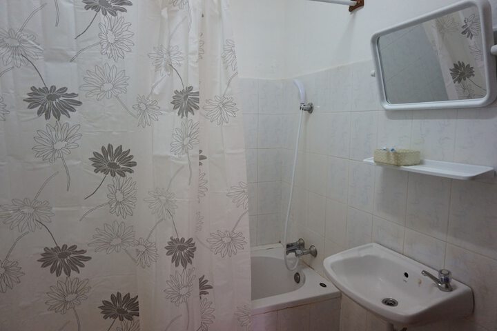 Room 22 of 28