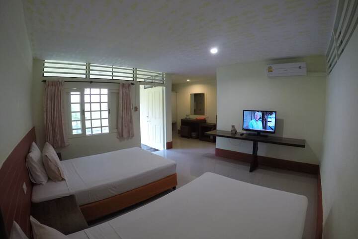 Room 6 of 45