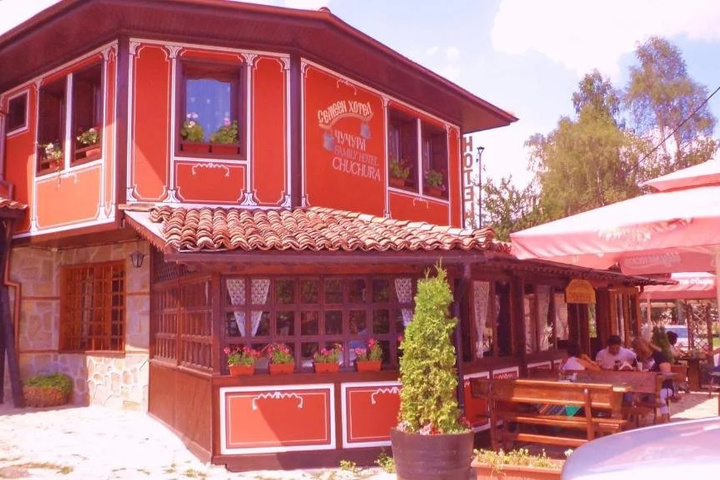 Family hotel restaurant Chuchura