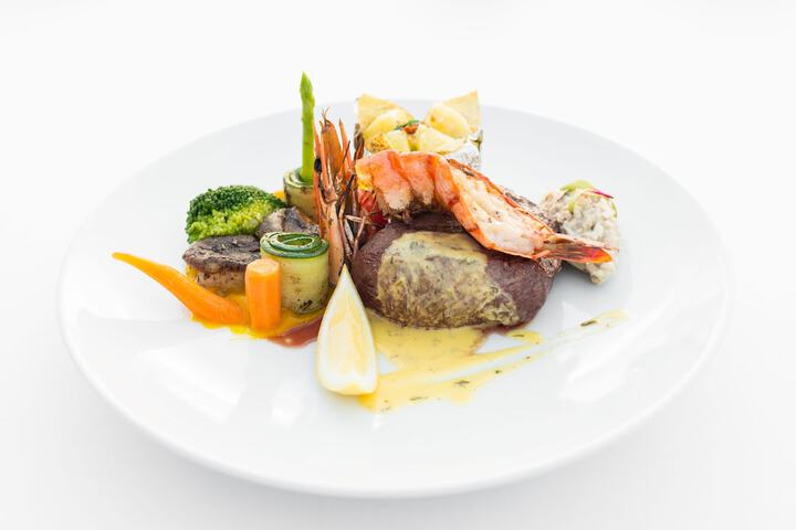 Dining 124 of 182