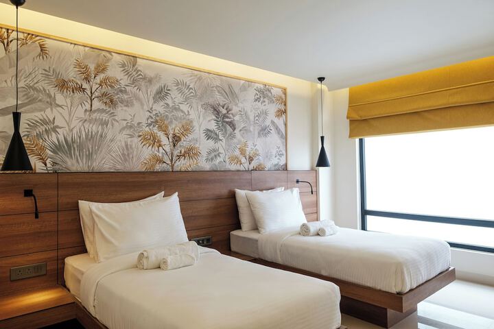 Room 72 of 141