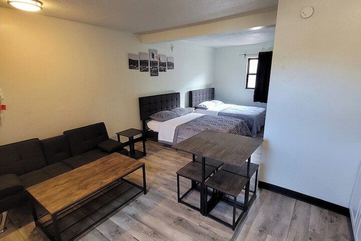 Room 37 of 66