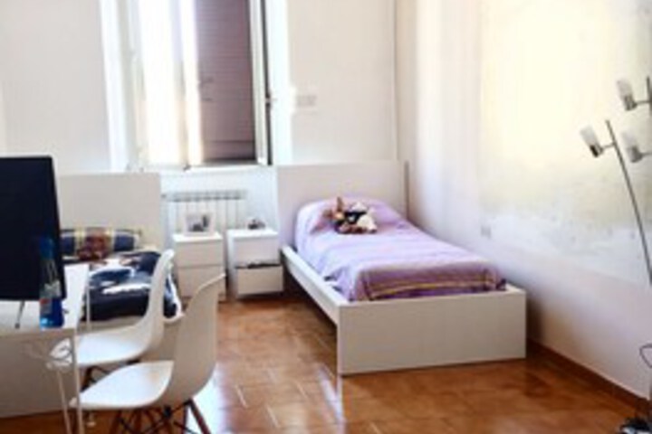 Room 45 of 82