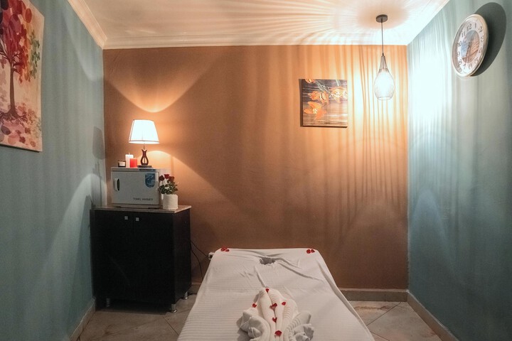 Spa 23 of 44