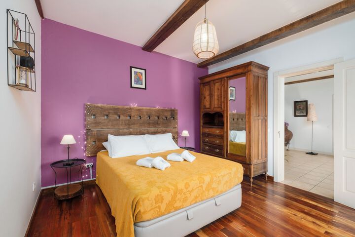 Room 15 of 120