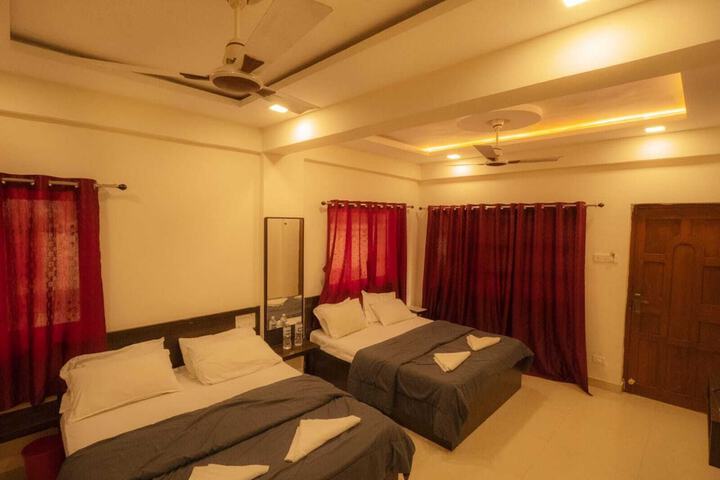 Room 7 of 20