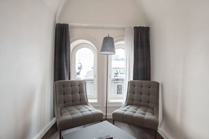 Room 46 of 64