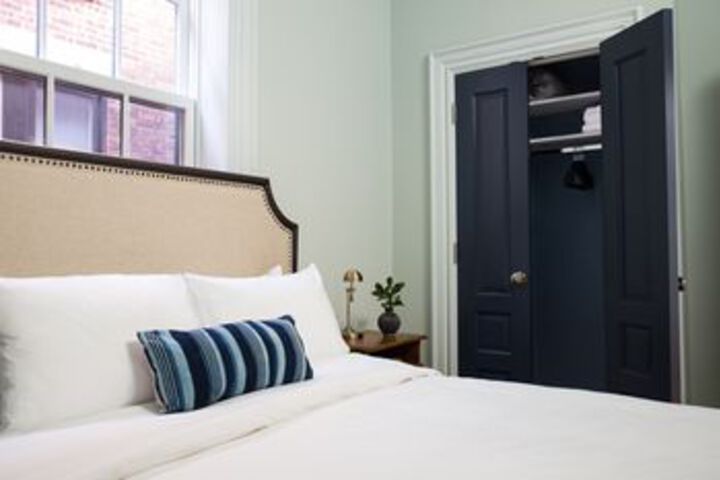 Room 14 of 48