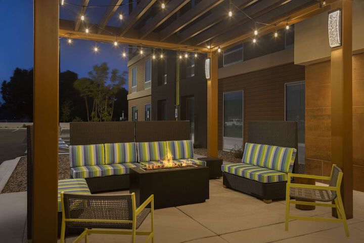 Terrace/Patio 29 of 36