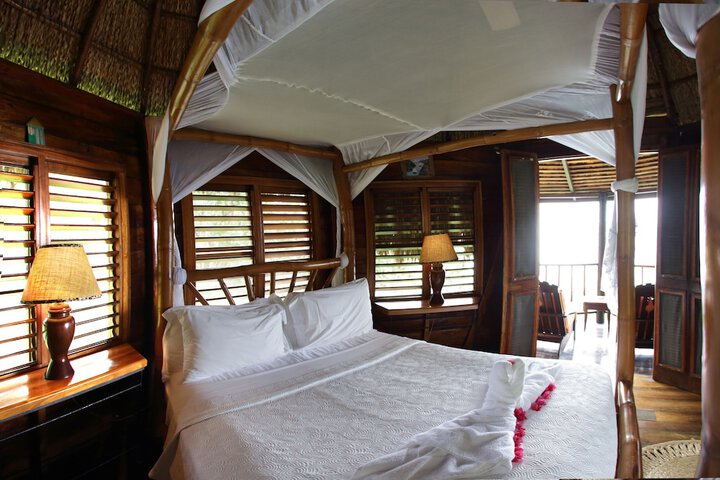 Room 5 of 80