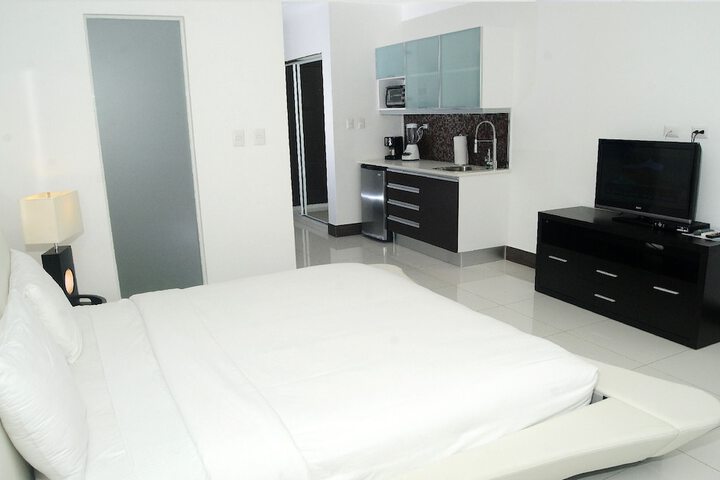 Room 7 of 30