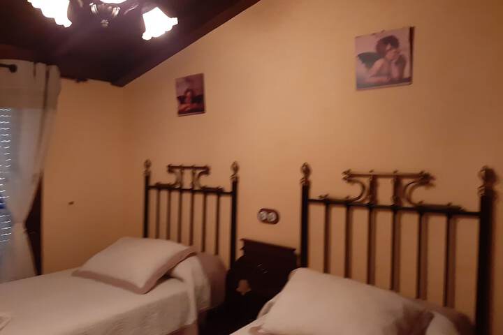 Room 7 of 48