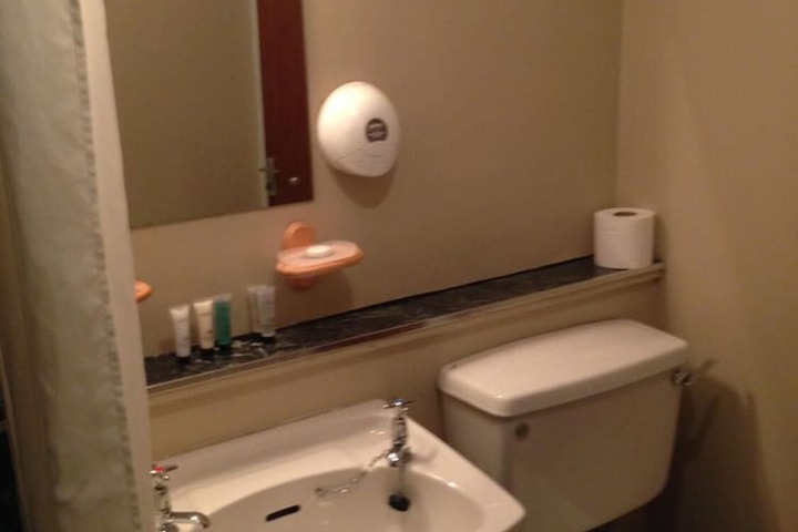 Room 12 of 20