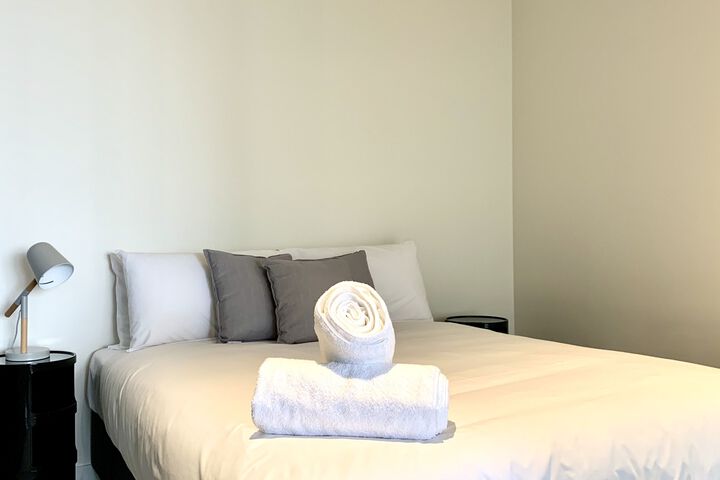 Room 4 of 4