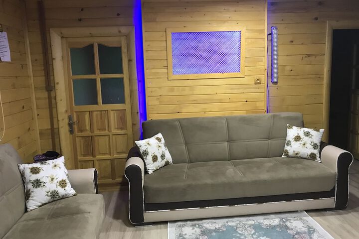 Room 18 of 21