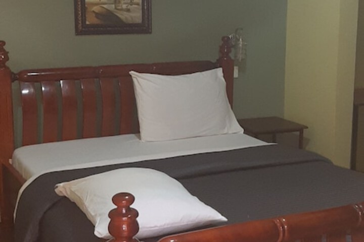 Room 15 of 41