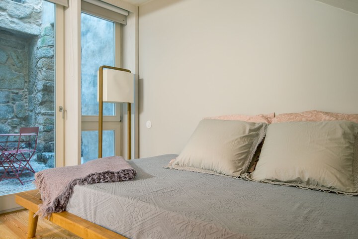 Room 3 of 62