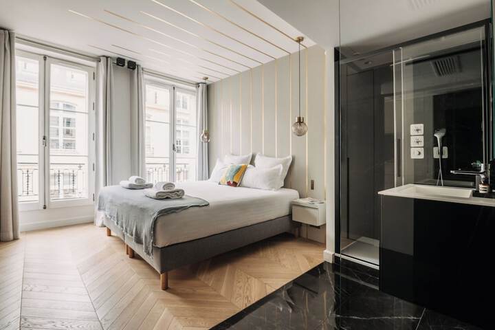 Room 4 of 78