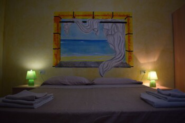 Room 74 of 76