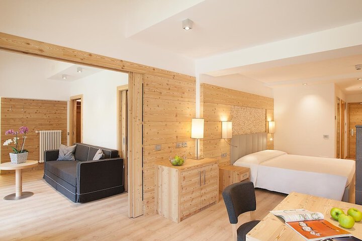 Room 3 of 54