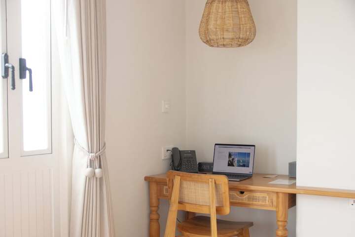 Room 9 of 175