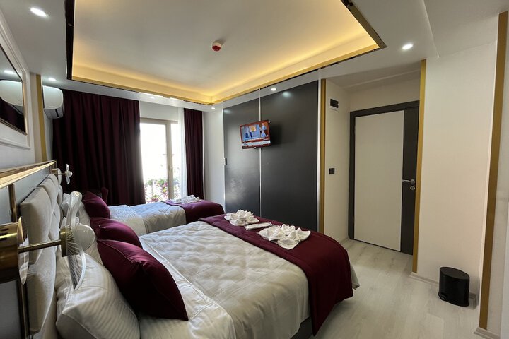 Room 10 of 108