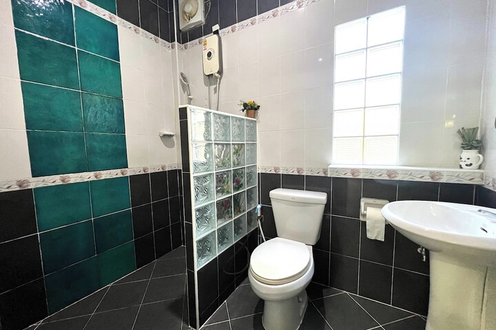 Room 70 of 85
