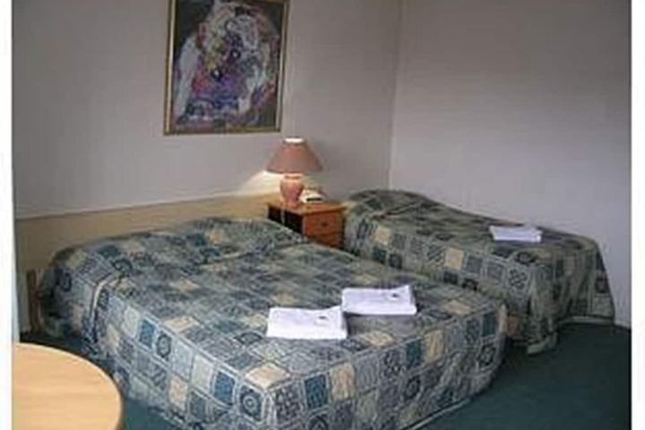 Room 5 of 19
