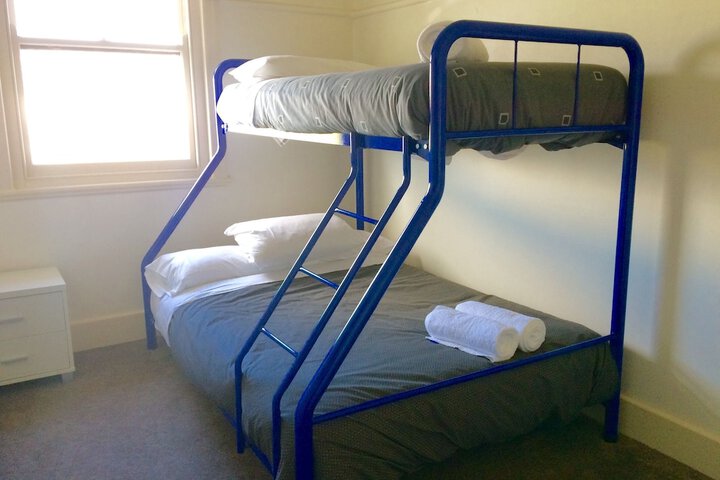 Room 12 of 34